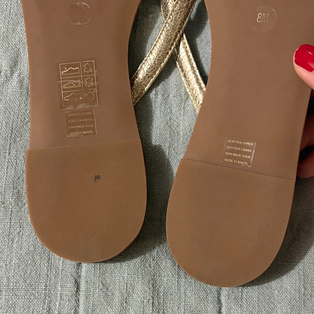 Tory Burch Metallic Gold Strap Leather Thong Sandals with Tan Footbed - Picture 6 of 7